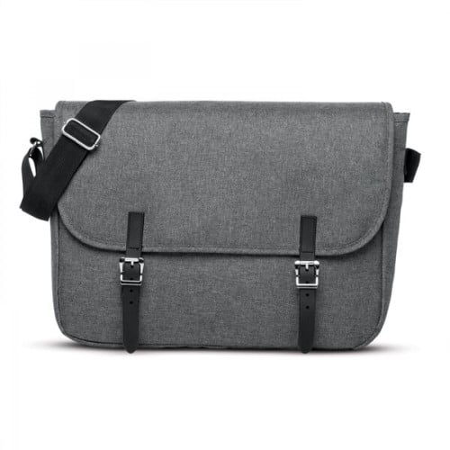 NOMAD MUST HAVES MESSENGER