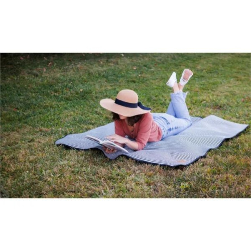 Life's a Picnic Recycled Polyester Roll-Up Blanket
