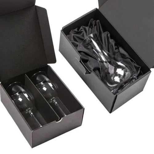 Madagascar Carafe & Woodbridge Wine