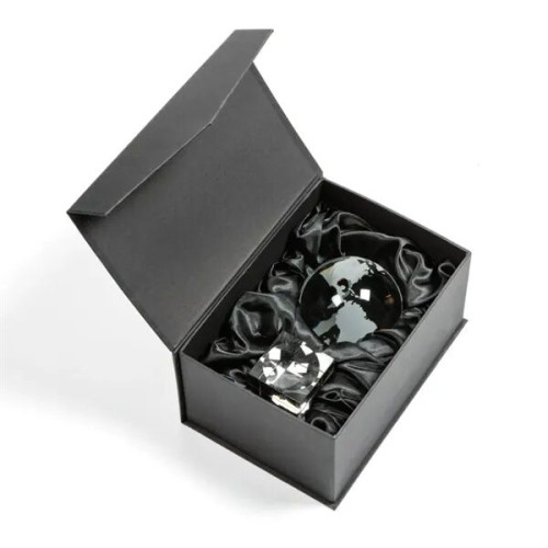 Globe on Cube 3D Award